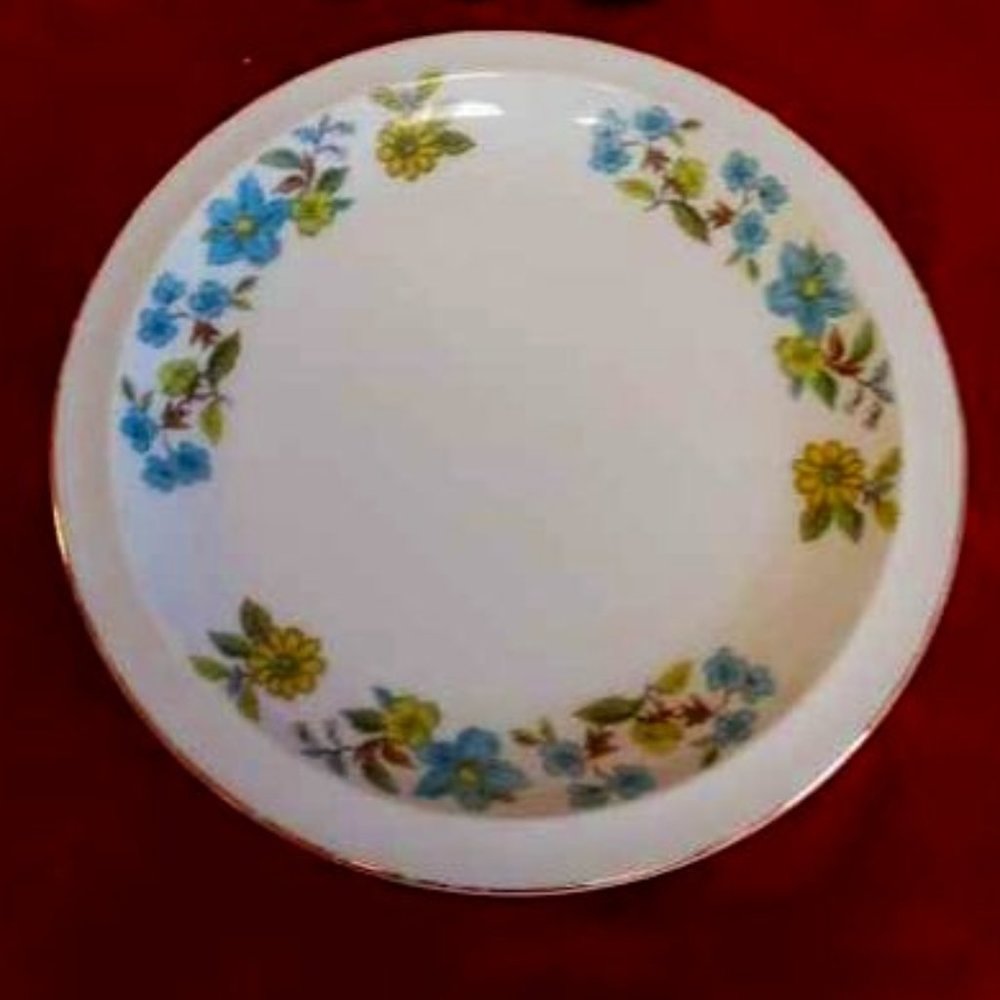 VINTAGE "BLUE GARDEN" BY ROYAL DOMINO 70'S, SALAD PLATE